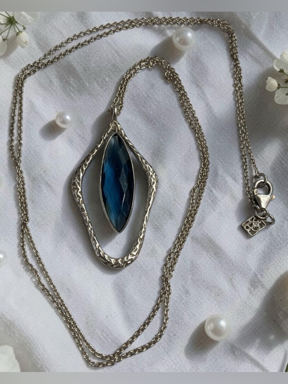 Grace & Heart Silver Marquise Blue Crystal Pendant Necklace